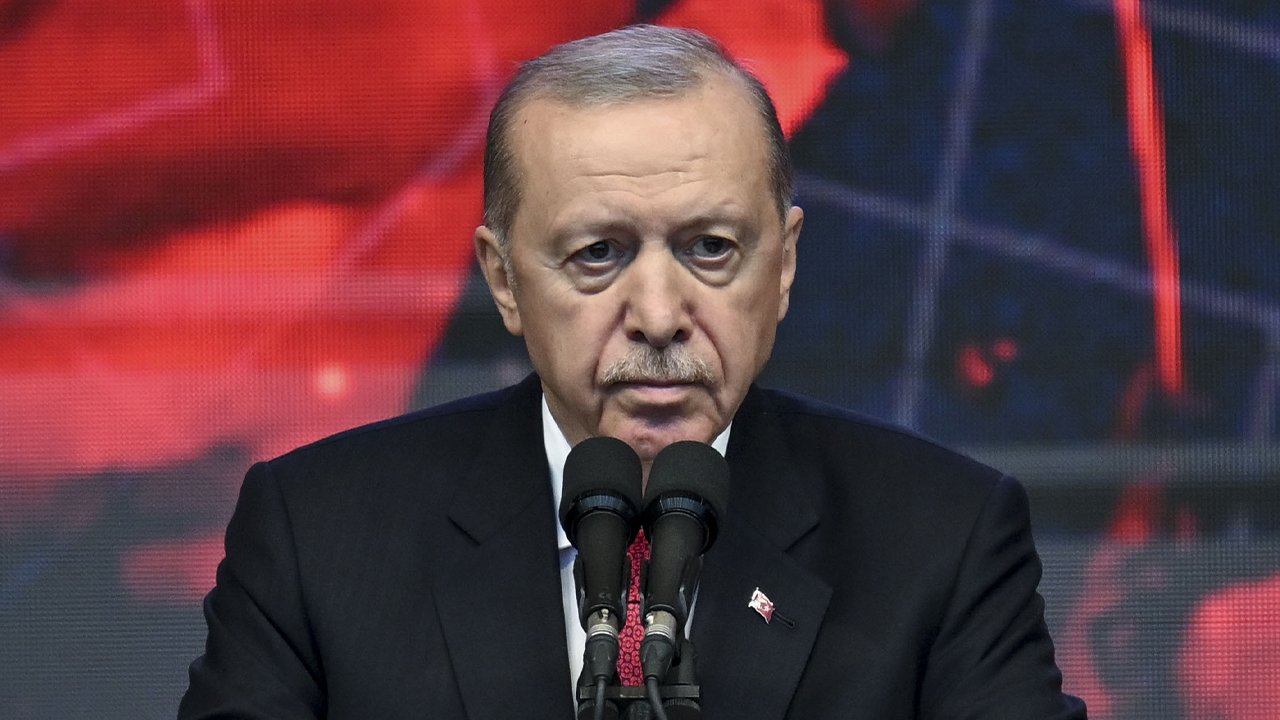 Cumhurbaşkanı Erdoğan'dan dünya şampiyonu İspanya'ya tebrik mesajı