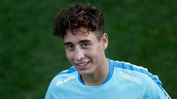 Emre Mor, A Milli Futbol Takımı'nda 15 maçta görev yaptı.