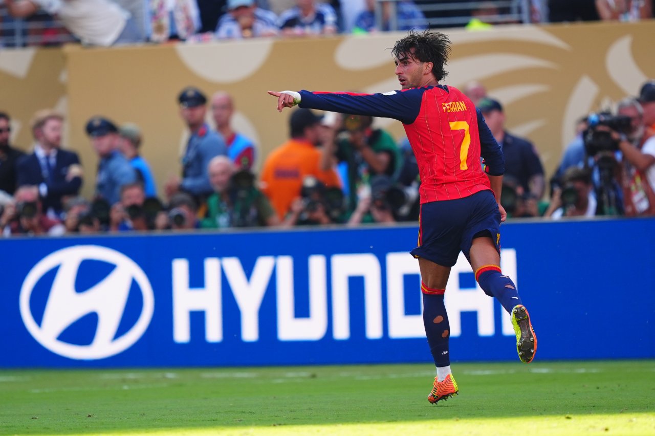 Ferran Torres, İspanya'ya kupayı getiren golü 106'ncı dakikada kaydetti.
