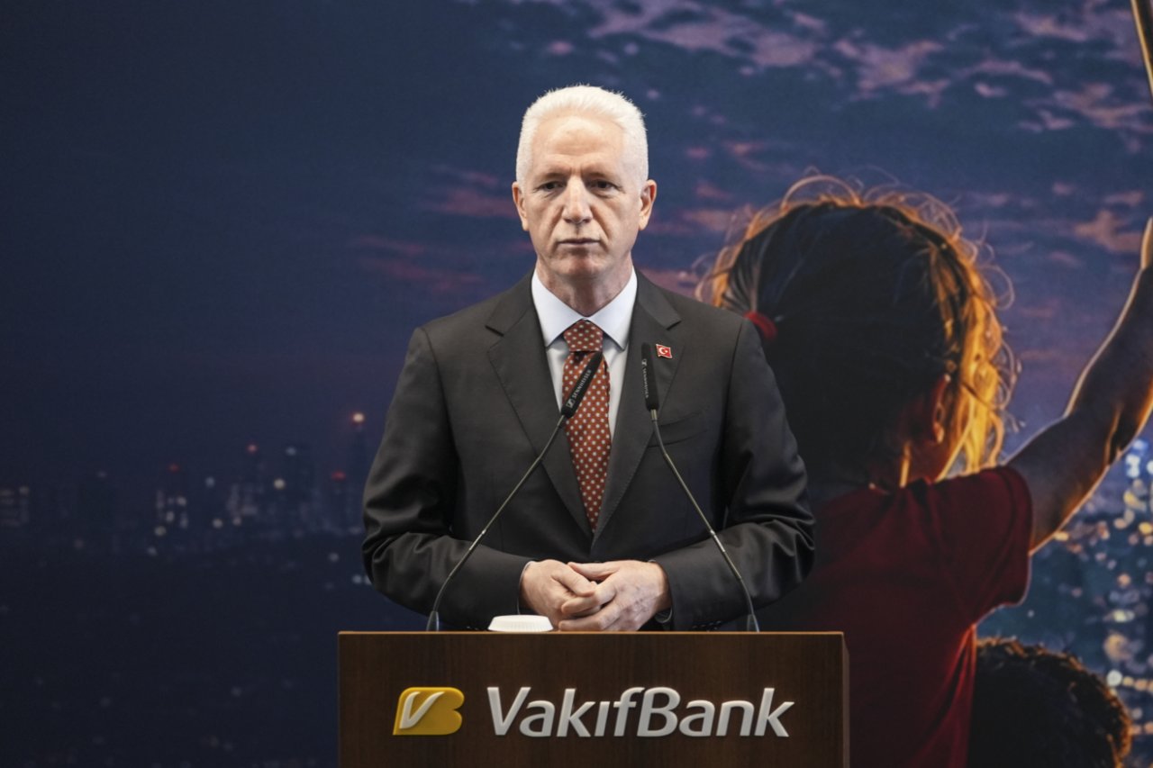 “İrade Bizim, Zafer Bizim” sergisi ziyaretçileriyle buluştu