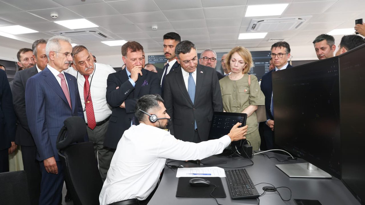 Süveyş Kanalı'ndan Anzak Denizi'ne kadar her yer takipte: Denizlerdeki hâkimiyetimizi büyütecek sistem devrede