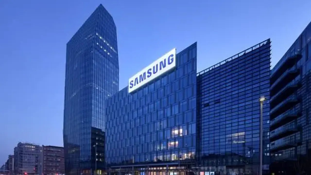 Apple Paye rakip geldi! Samsung dijital kredi kartı çıkardı