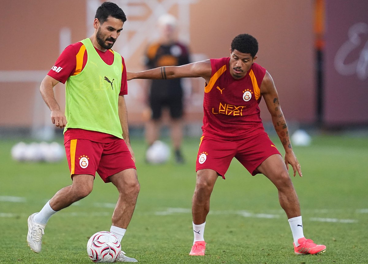 İlkay Gündoğan - Gabriel Sara (Fotoğraf: Galatasaray resmi)