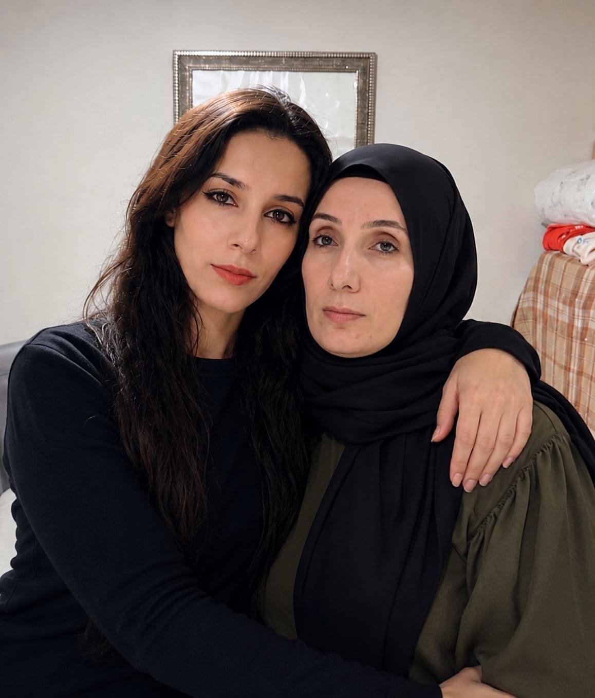 Mekiye Akyel- ablası Halime Pilğir