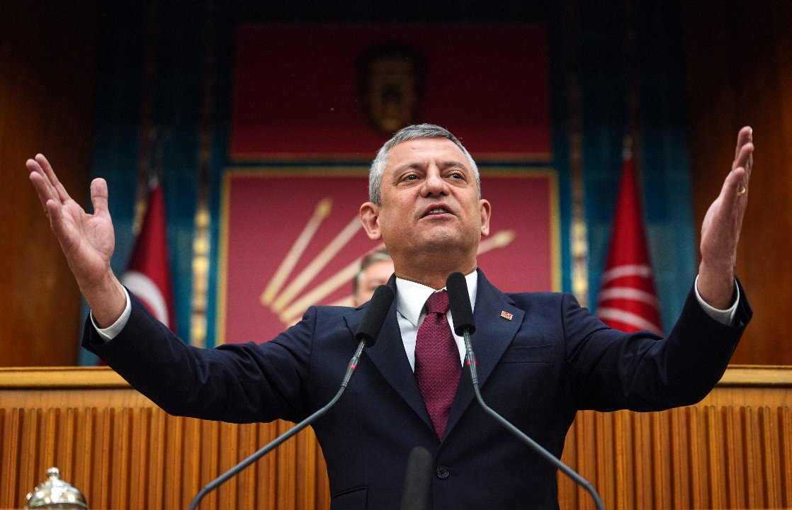Özgür Özel son kez CHP kürsüsünde