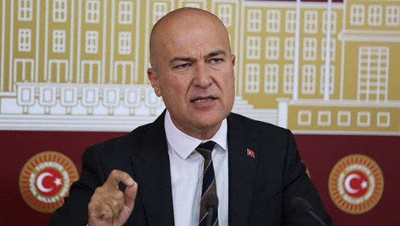 Yeni parti açıklamasının ardından... CHP'de ilk istifa geldi