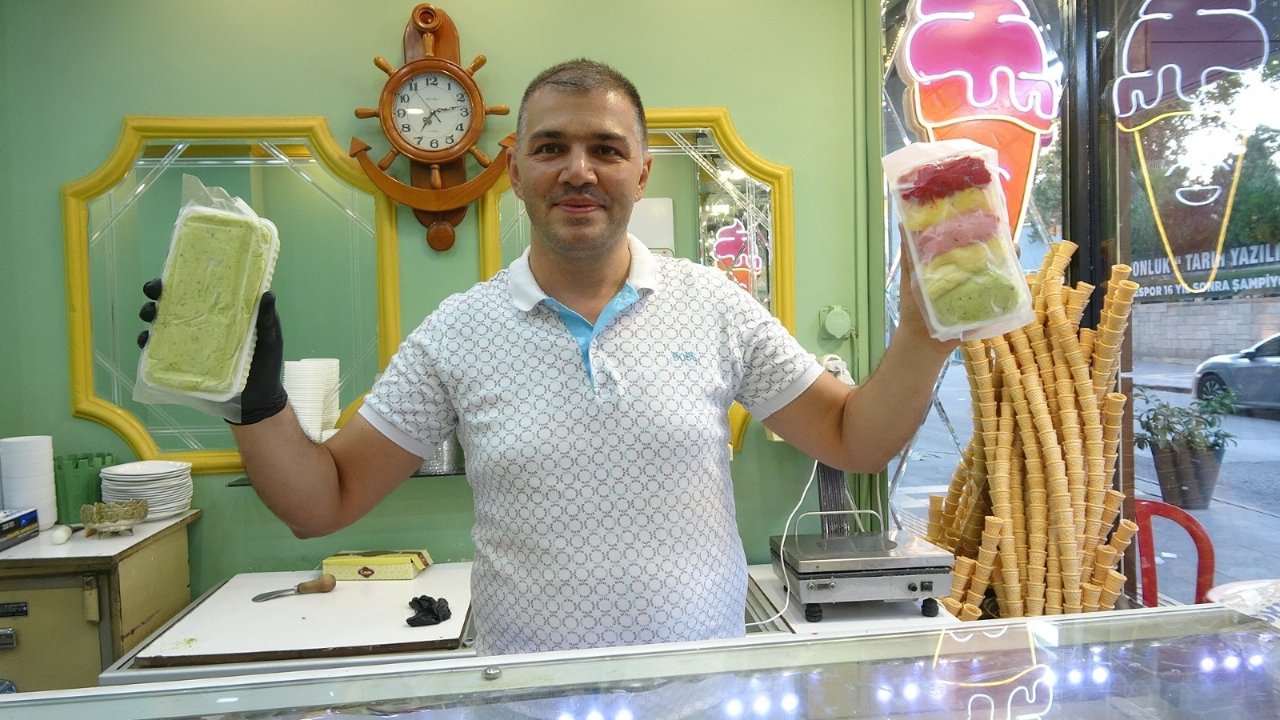 1 top dondurma 400 TL eder mi? Dondurmacılar maksimum fiyatı açıkladı