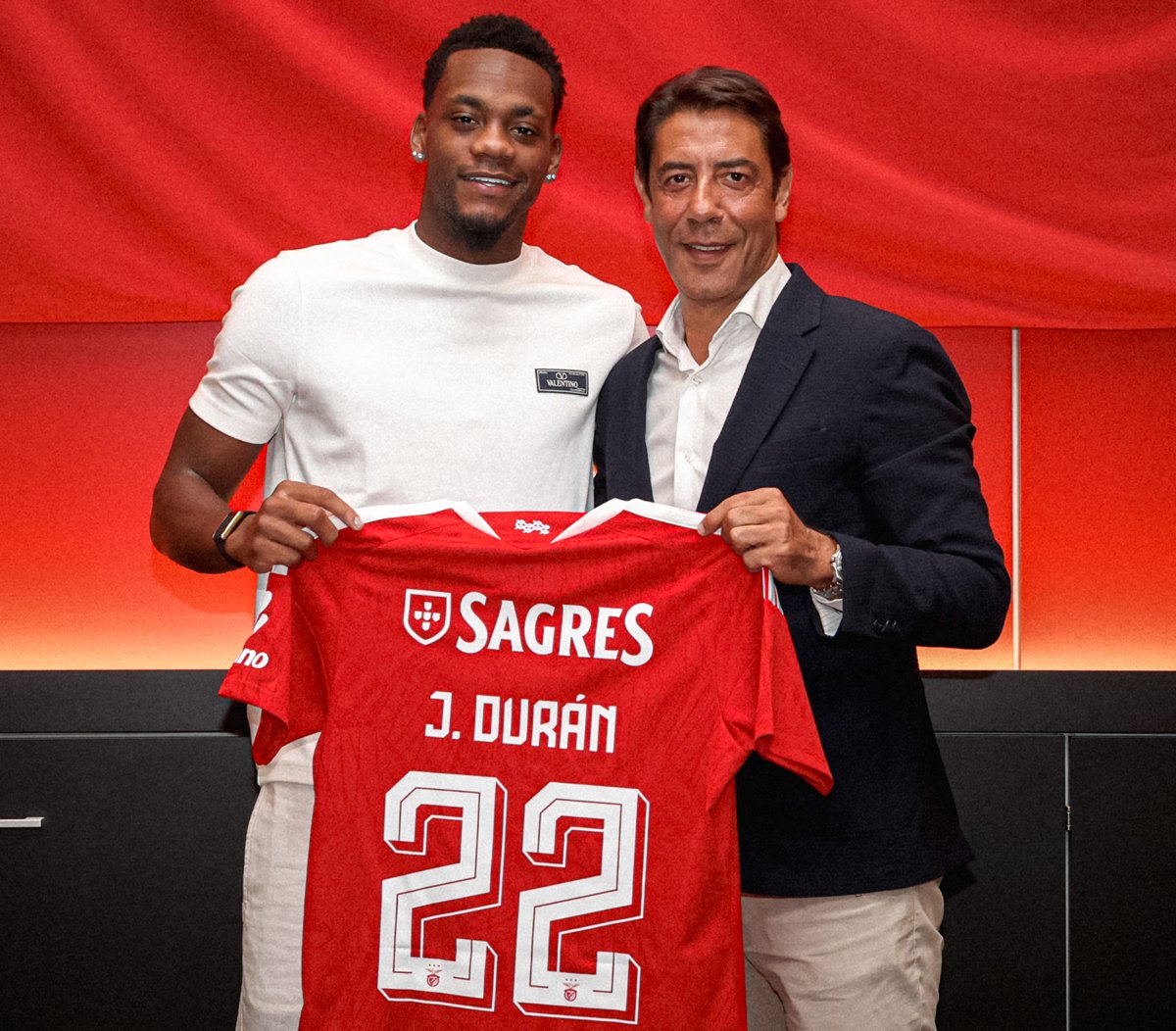Jhon Duran - Portekiz kulübünün başkanı Rui Costa (Fotoğraf: Benfica resmi)