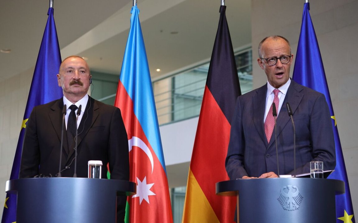 Azerbaycan Cumhurbaşkanı Aliyev,  Alman Şansölyesi Merz'in yalanını ifşa etti!