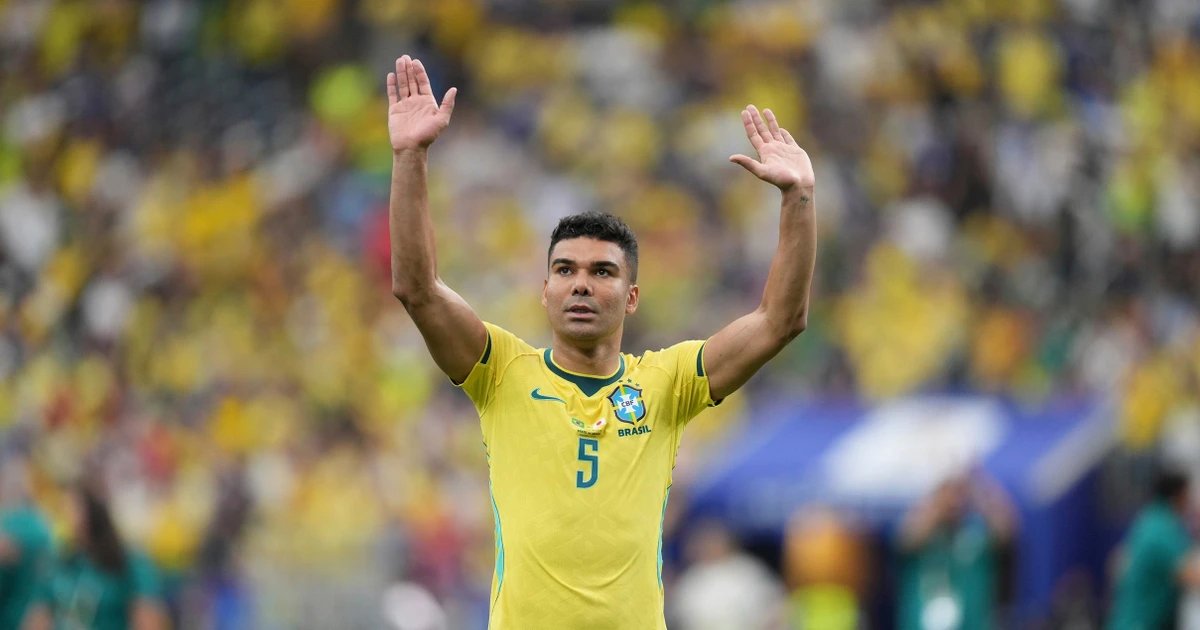 Casemiro sürprizi! Yıldız oyuncunun transferi resmen açıklandı