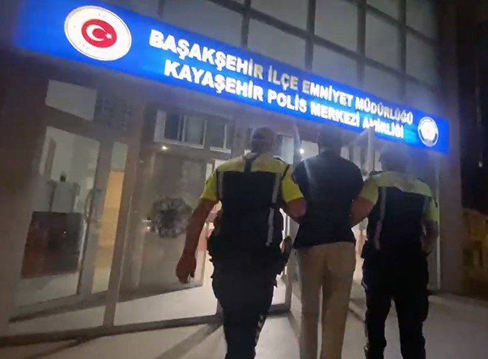 İki sürücü arasındaki kaos pahalıya patladı! Hem 360 bin TL ceza aldılar hem ehliyetlerine el konuldu