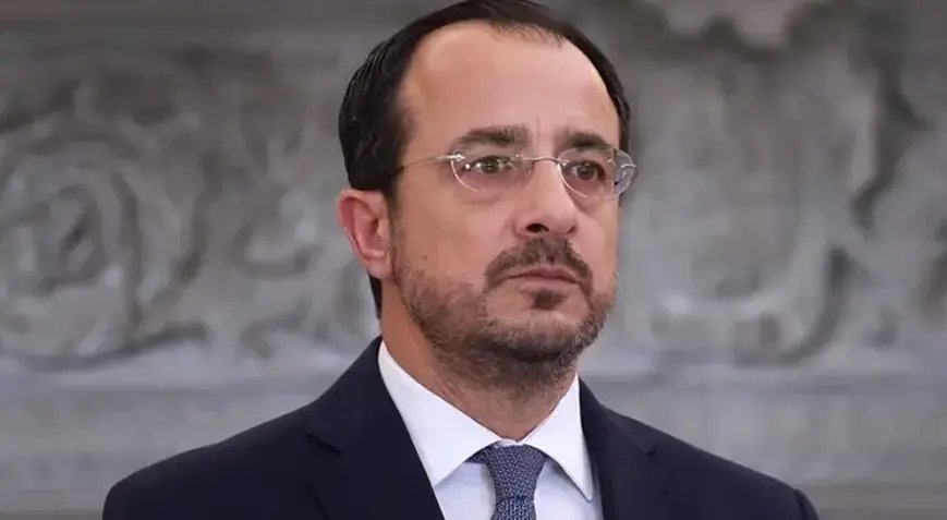İsrail istihbaratı Rum liderin başını yaktı! 26 saatlik gizli kaset savcılıkta!