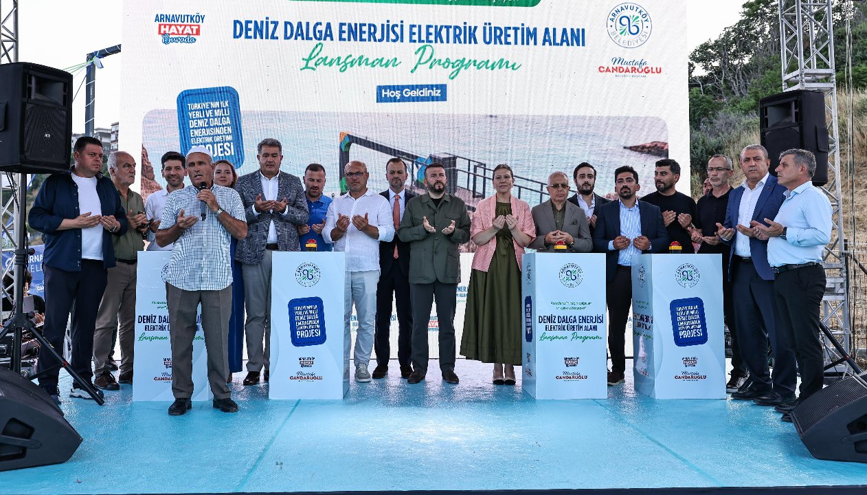 Karadeniz’in hırçın dalgaları Arnavutköy’de enerjiye dönüştü