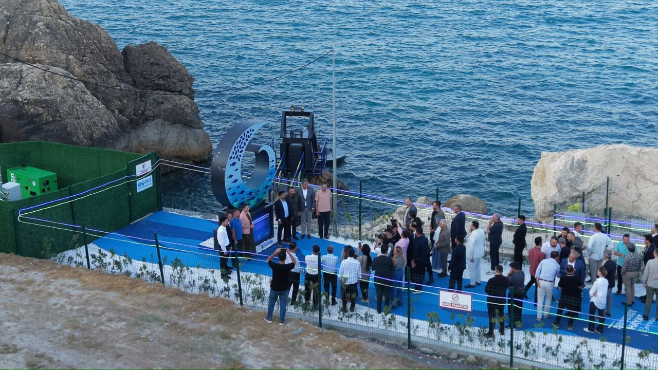Karadeniz’in hırçın dalgaları Arnavutköy’de enerjiye dönüştü