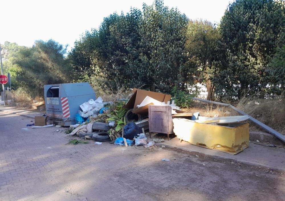 Marmaris'i çöplüğe çevirdiler! Belediye'den açıklama var