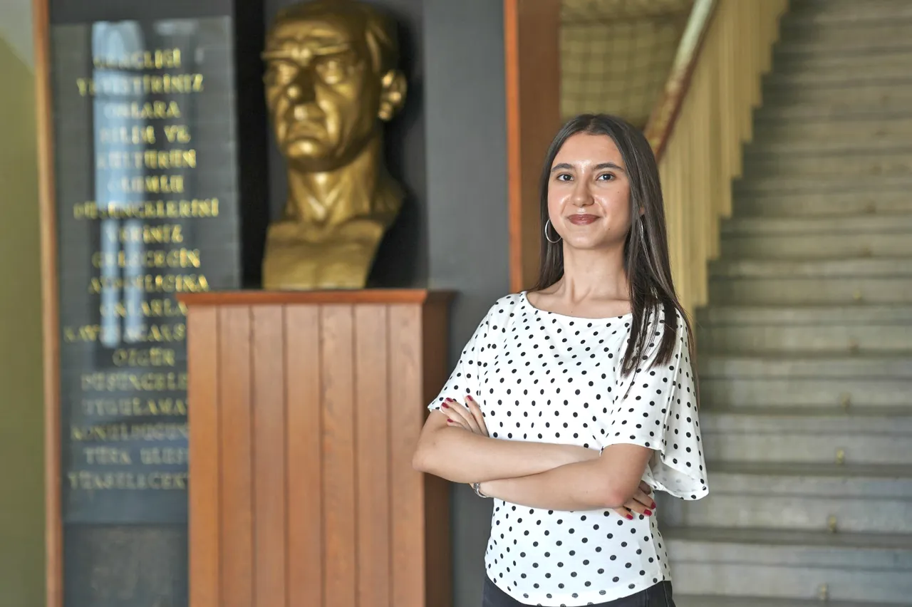 Tuğsem Bahar