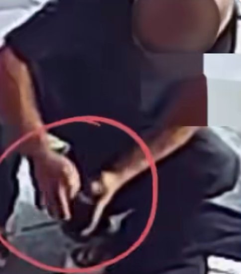 ‘Yardım’ bahanesiyle vicdansızlık! Kalbi duran gencin cüzdanından parasını çaldı