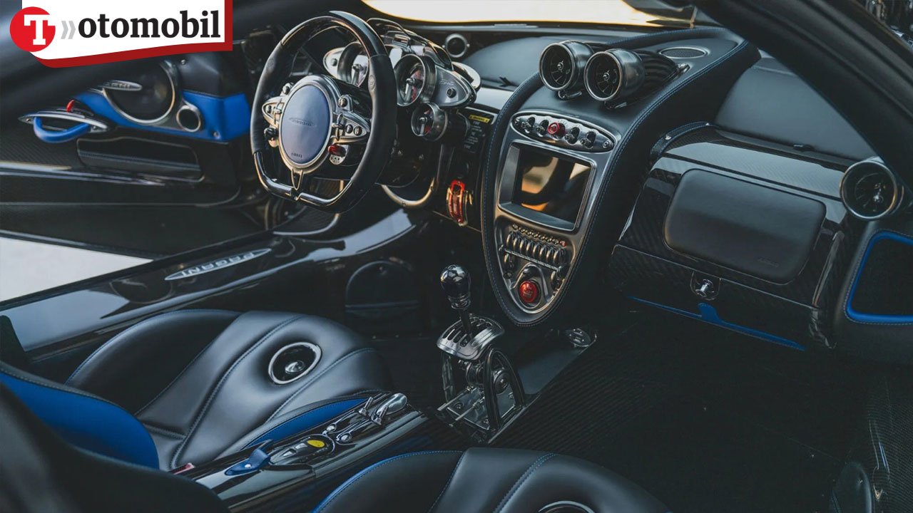 Dünyanın tek manuel Pagani Huayra Roadster'ı açık artırmaya çıkıyor
