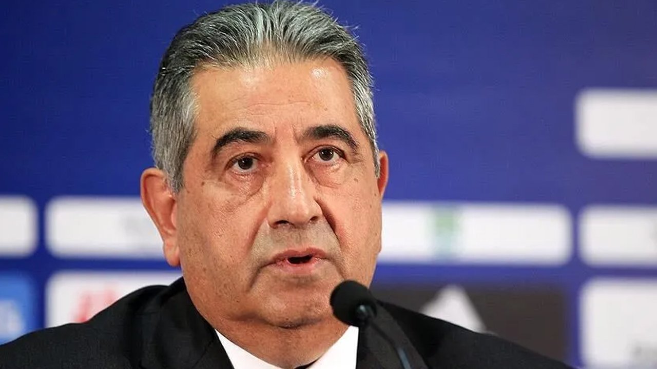 Fenerbahçe Futbol A.Ş.'de Mahmut Uslu dahil 7 istifa