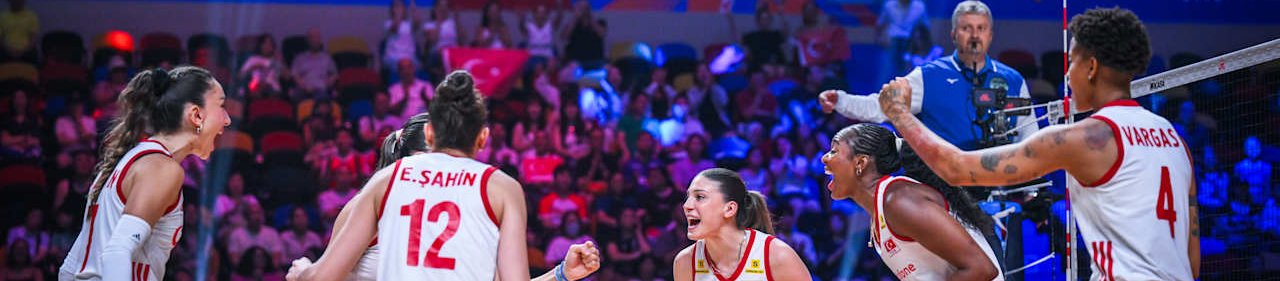 A Milli Kadın Voleybol Takımı, Milletler Ligi'nde yarı finale yükseldi.