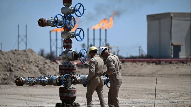Hürmüz Boğazı'nda petrol felaketi! Gelirler dibe vurdu: 40 milyar dolar buhar oldu
