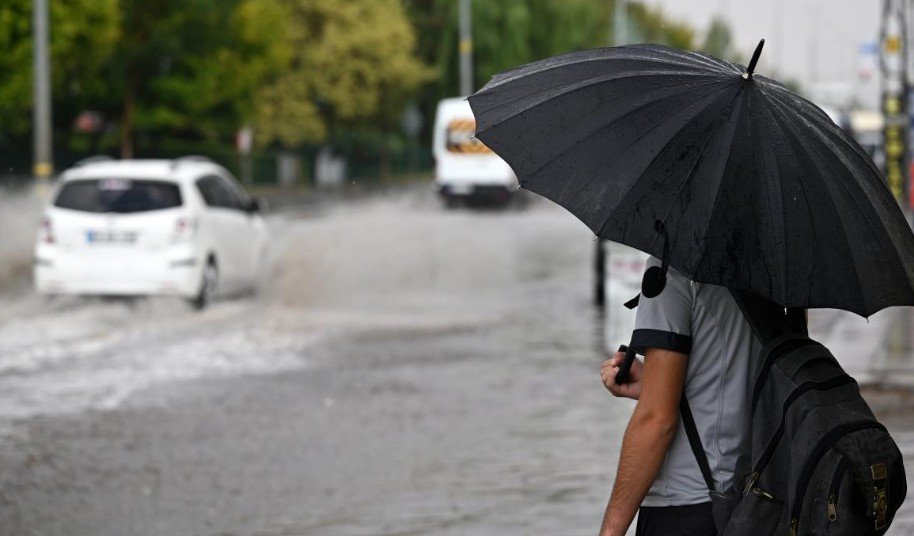 Meteoroloji, AKOM tek tek uyardı! Cumartesi gününe dikkat; çok kuvvetli geliyor
