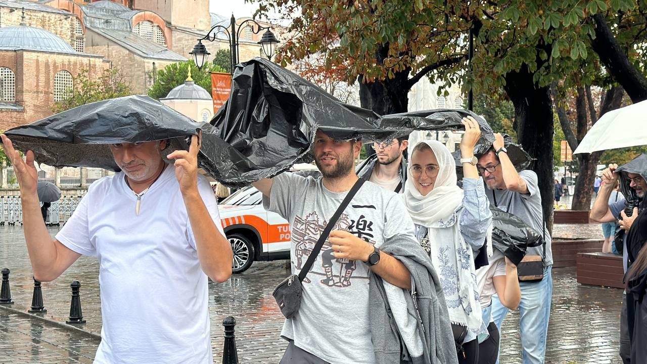 Meteoroloji, AKOM tek tek uyardı! Cumartesi gününe dikkat; çok kuvvetli geliyor