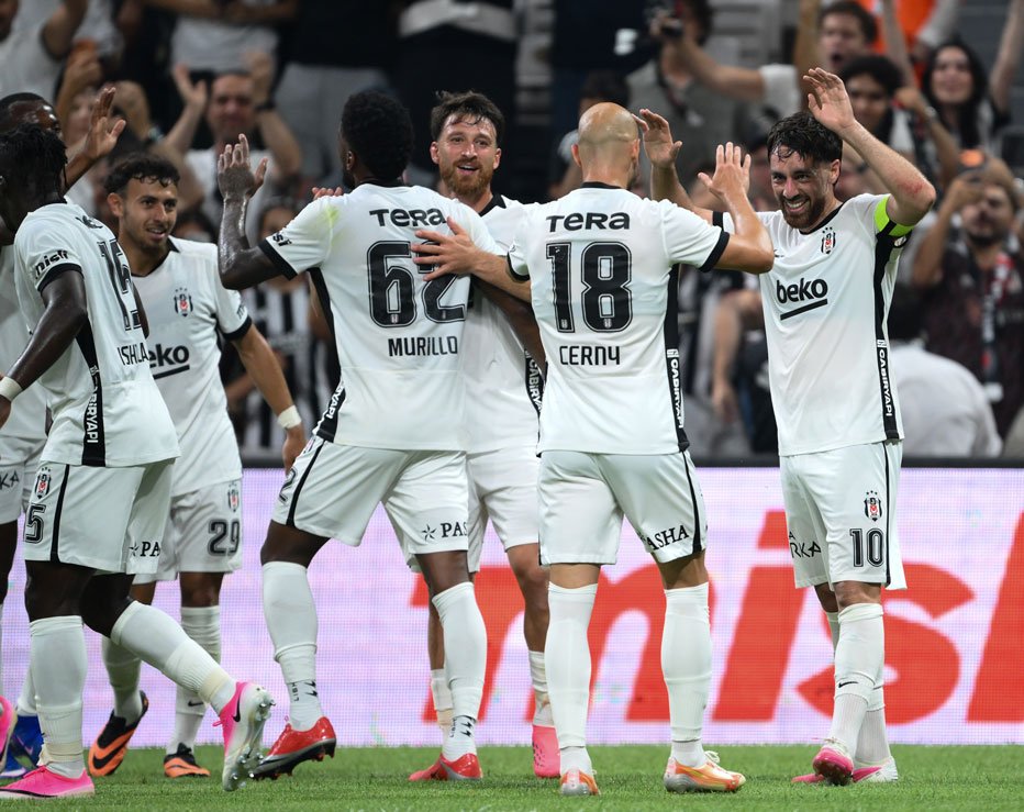 Beşiktaş - Midtjylland