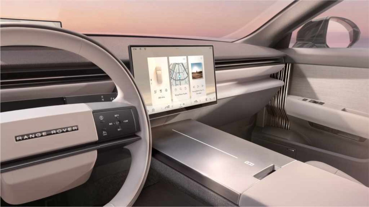 Range Rover ailesine yeni üye geliyor: Tam elektrikli Range Rover GT görücüye çıktı