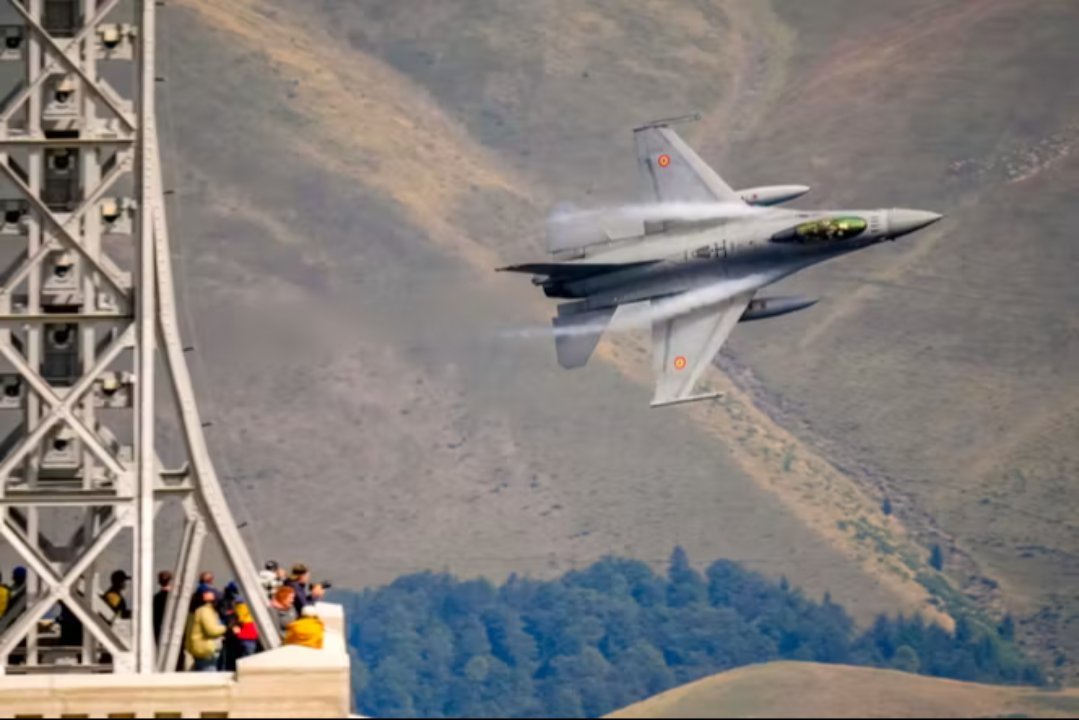 Avrupa ülkesinin hava sahasında İHA alarmı: F-16 pilotu İHA'yı vurarak düşürdü