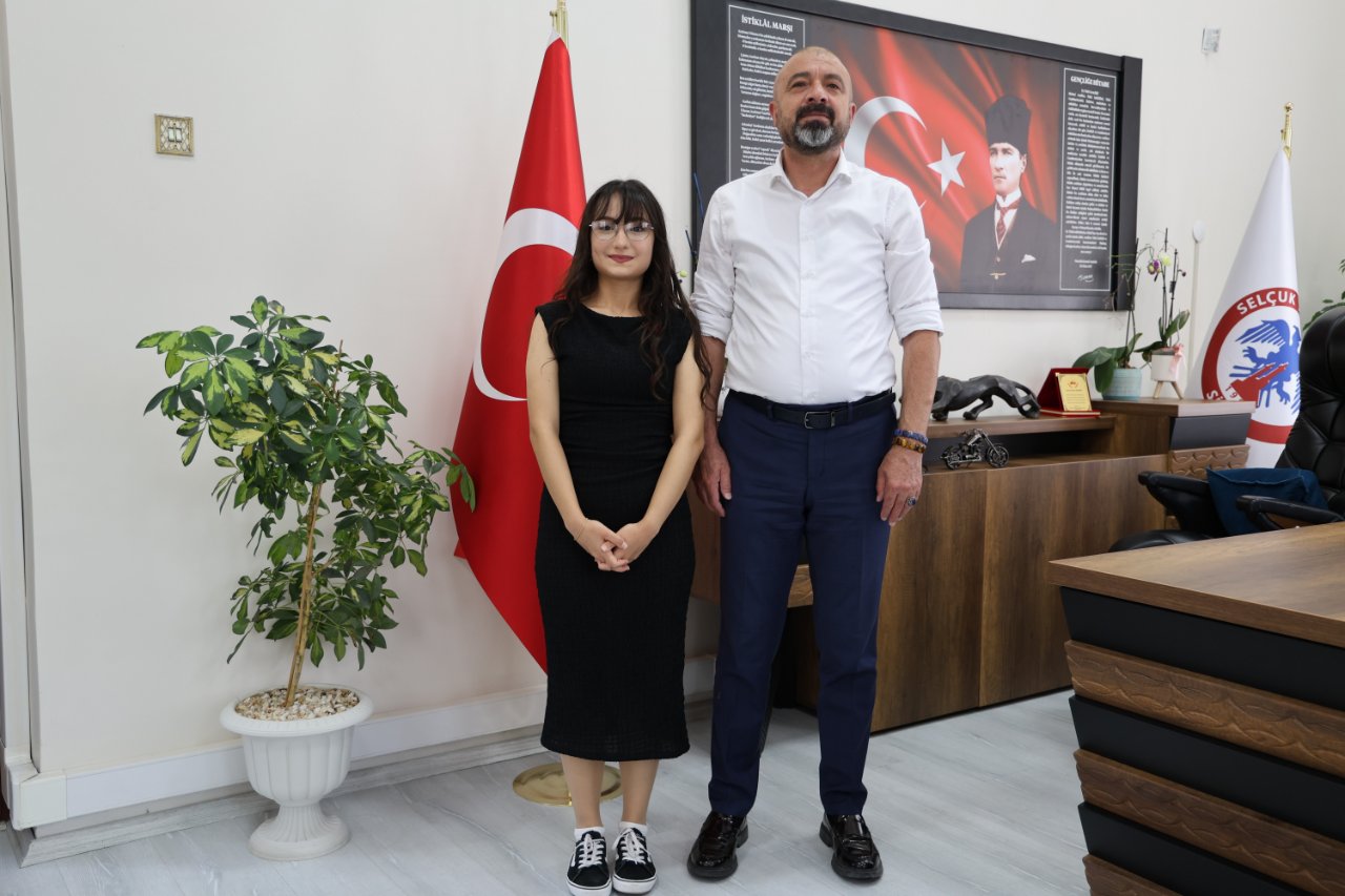 Bayıltan mutluluk! YKS’de Türkiye 11’incisi olan Damla Reyyan Doğan o anları anlattı: Sonucu görünce gözüm karardı, hâlâ inanamıyorum