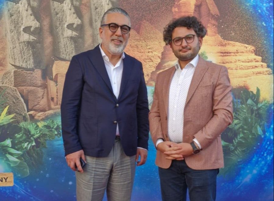Murat Öztekin, DEM Müzecilik Yönetim Kurulu Başkanı Mehmet Uğur Esin’le Londra’da bir araya geldi.