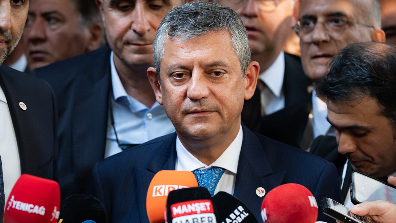Özgür Özel, 90 vekille Yeni Parti’yi kurdu: Geride bir şey bırakmadı