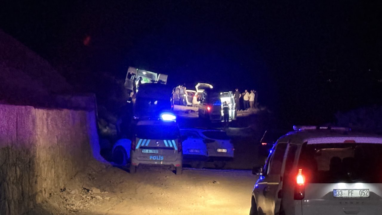 Adana'da gece yarısı dehşet! Silahlı saldırıda biri kadın 3 kişi hayatını kaybetti