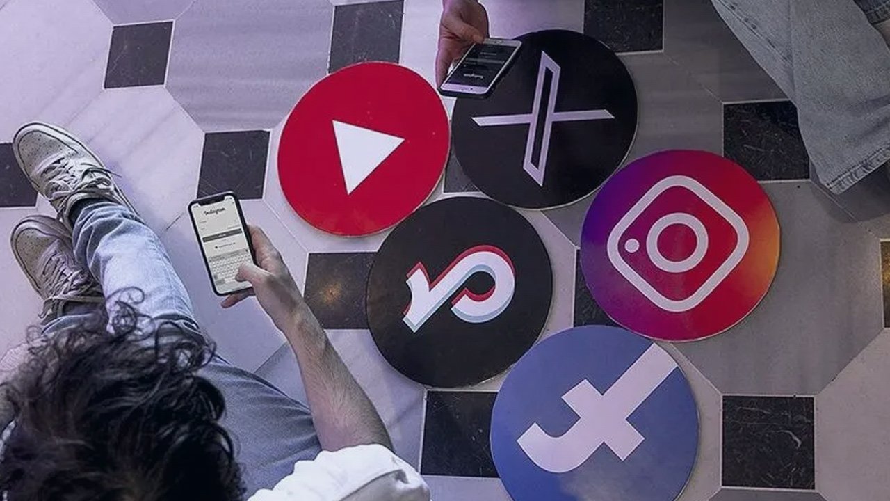 Haberler sosyal medyadan takip ediliyor: Radyo ve TV dijitale yenildi