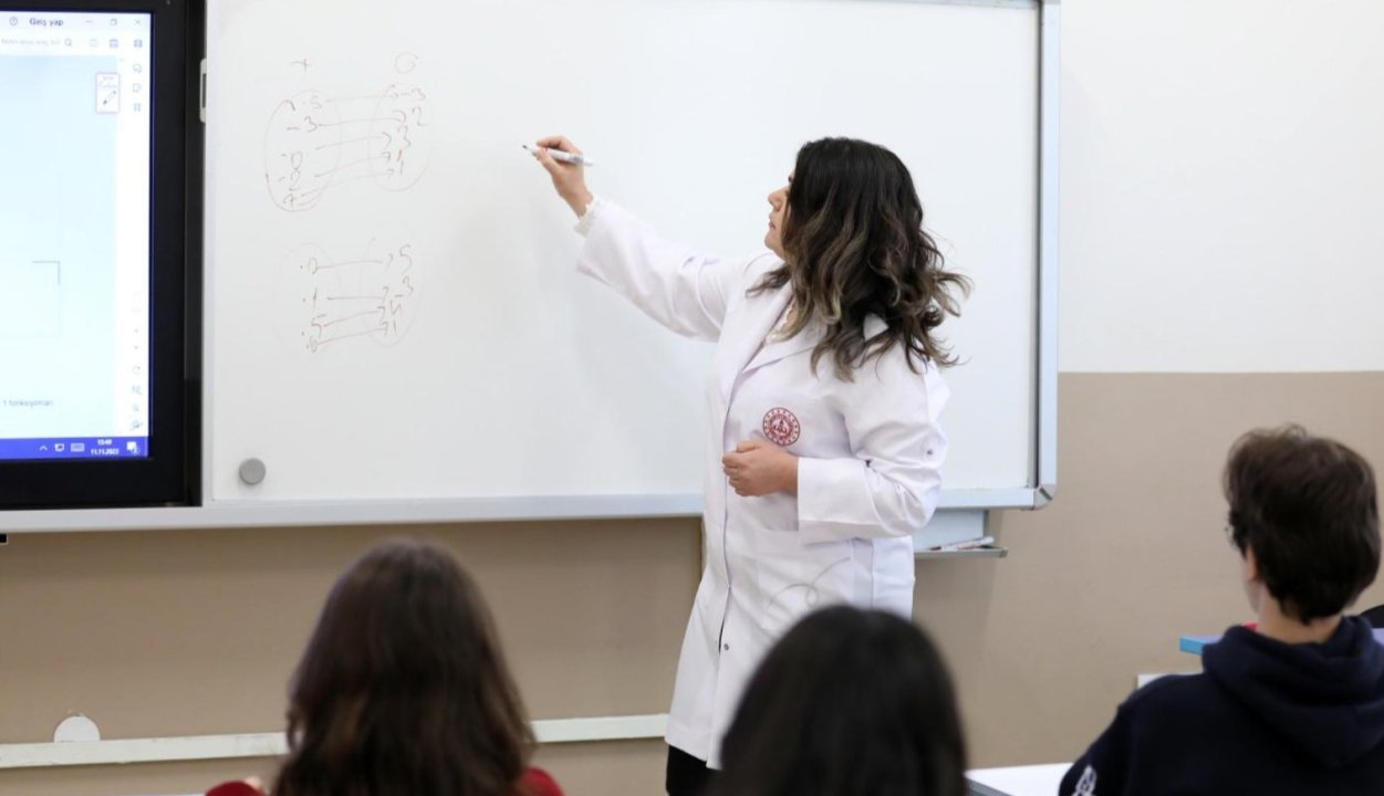 MEB AGS/ÖABT saat kaçta başlayacak, kaç dakika sürecek, soru dağılımı nasıl olacak? 2026 AGS oturumu bilgileri