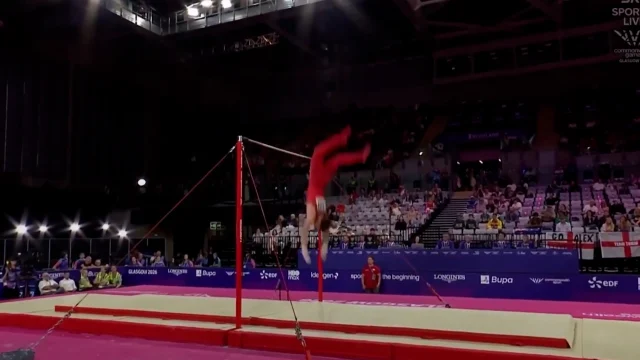 Şampiyona kabusa döndü: 19 yaşındaki sporcu hastanelik oldu