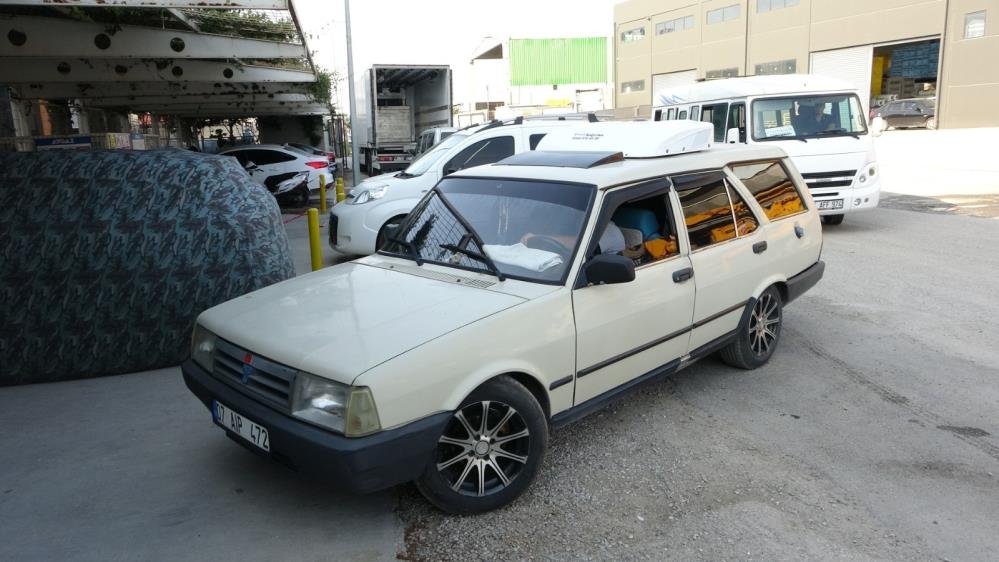 Sıcaklara dayanamadı! 1988 model aracına yaptırdığını gören bir daha bakıyor