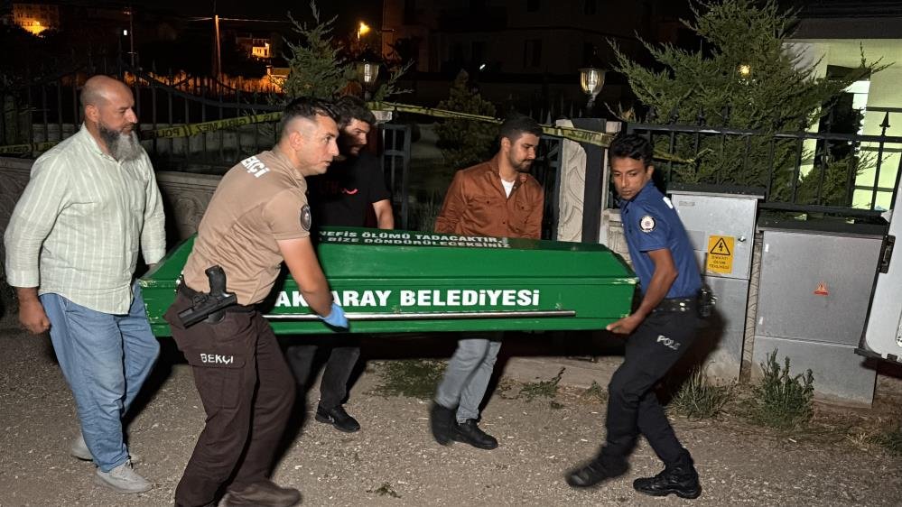 Villa bahçesindeki alkol masasında kan aktı!