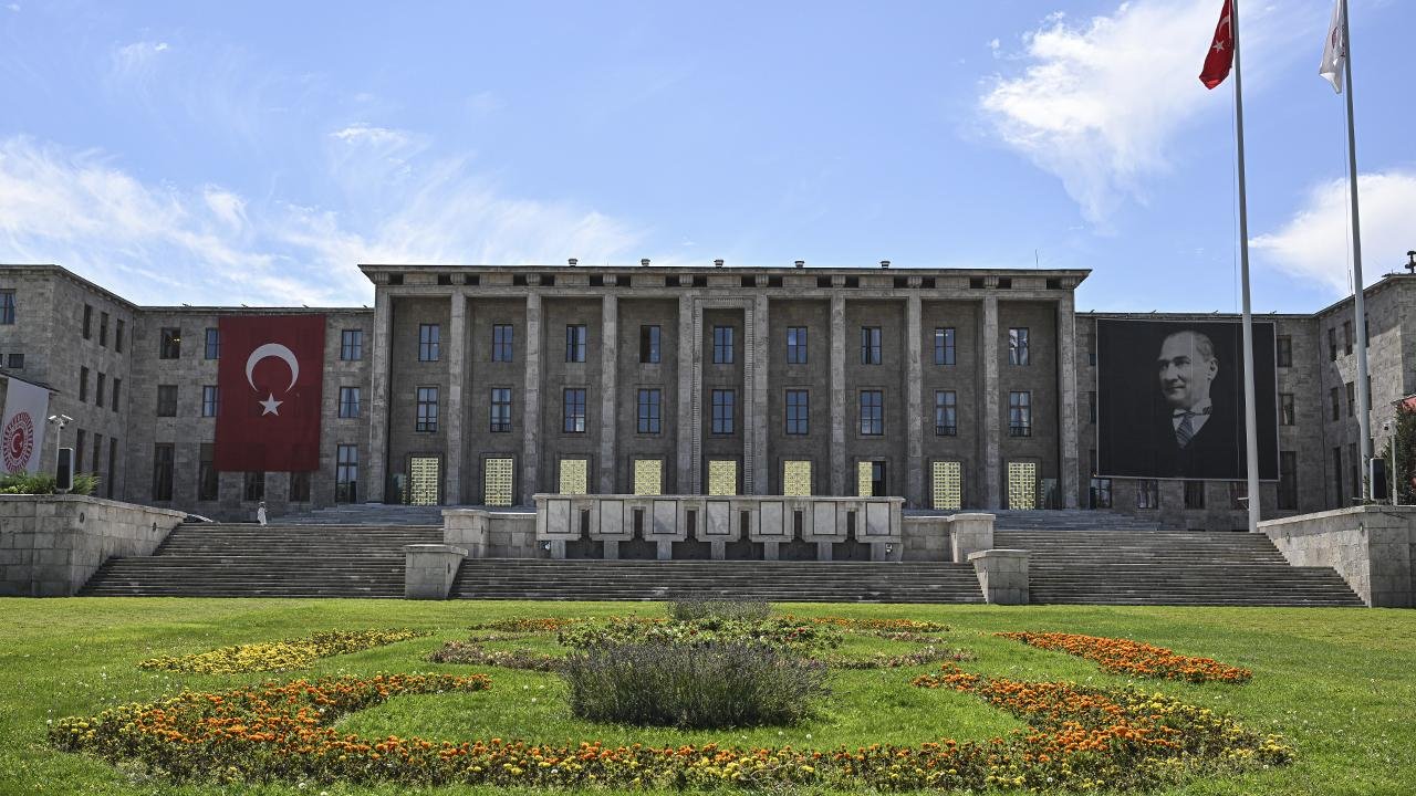 Yedi gruplu Meclis! Yeni Parti ile TBMM'deki bütün düzen sil baştan