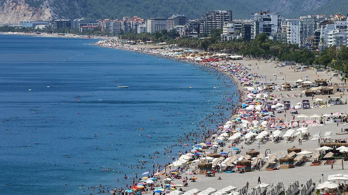 Bir plaja giriş 11 bin TL! Vatandaş isyanda