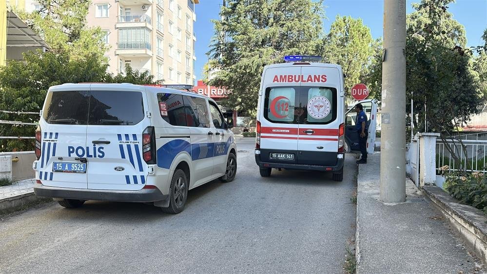 Burdur'da esrarengiz olay! Eve gelen adam korkunç manzara ile karşılaştı