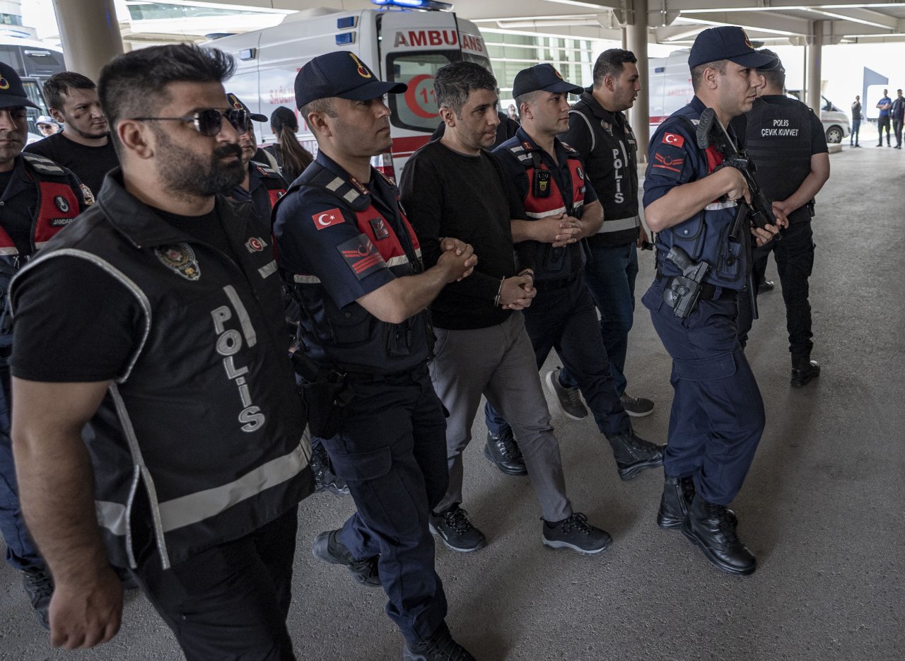 Gülistan Doku dosyasında kanunsuz ilişki ağı! Başsavcılık açıkladı: Fotoğraf, yazışma… Dijital deliller ortaya çıktı!