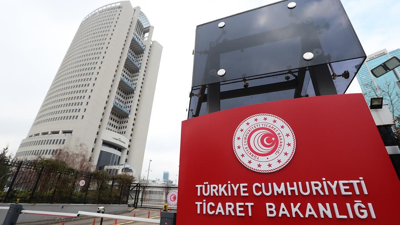 Influencer paylaşımlarına yeni kurallar! Aldatıcı reklamlara Bakanlıktan sıkı denetim