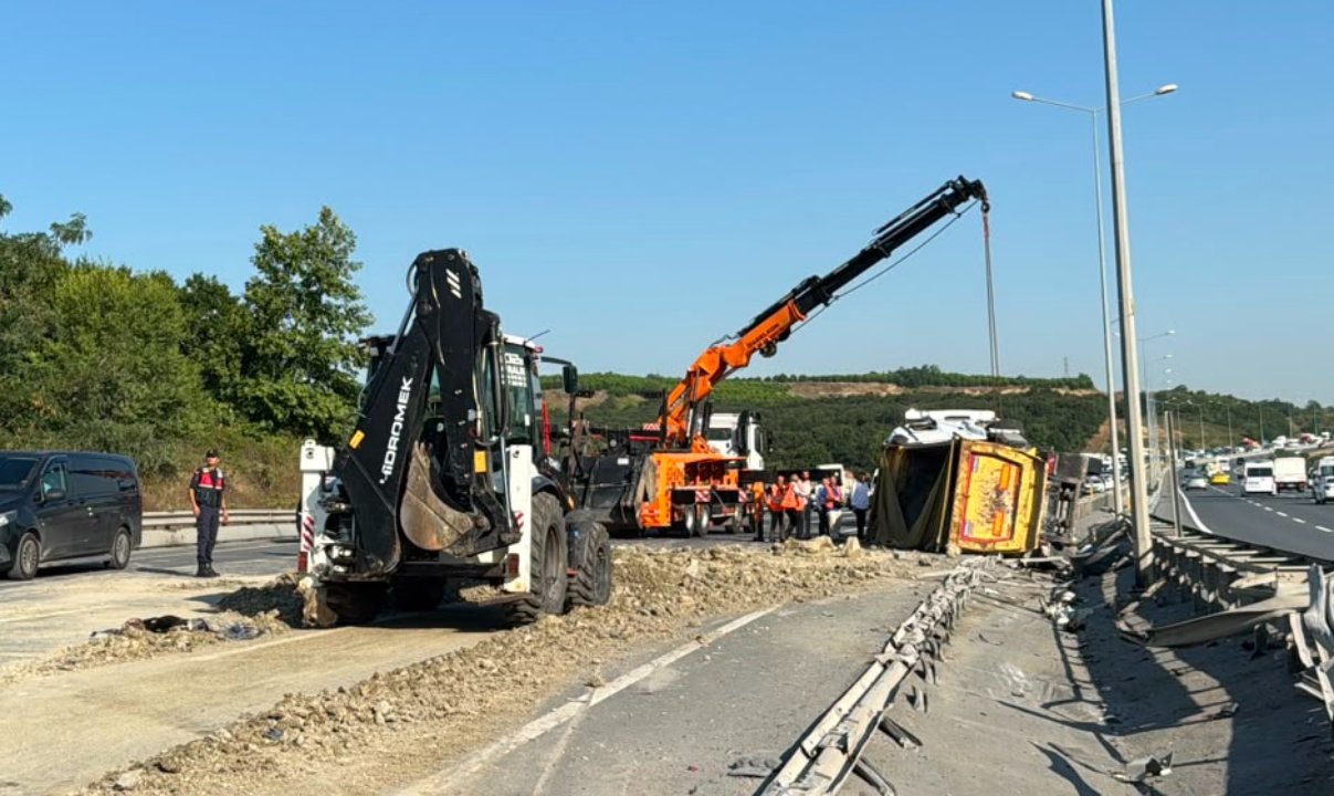 İstanbul Havalimanı yolunda feci kaza! 