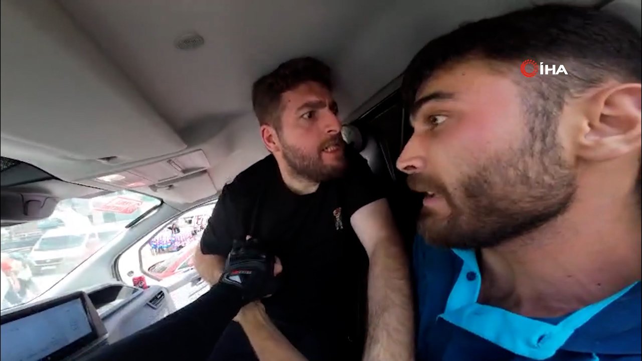 Niğde'de yol verme kavgası! Sürücü araçtan inip kargo şoförüne böyle saldırdı