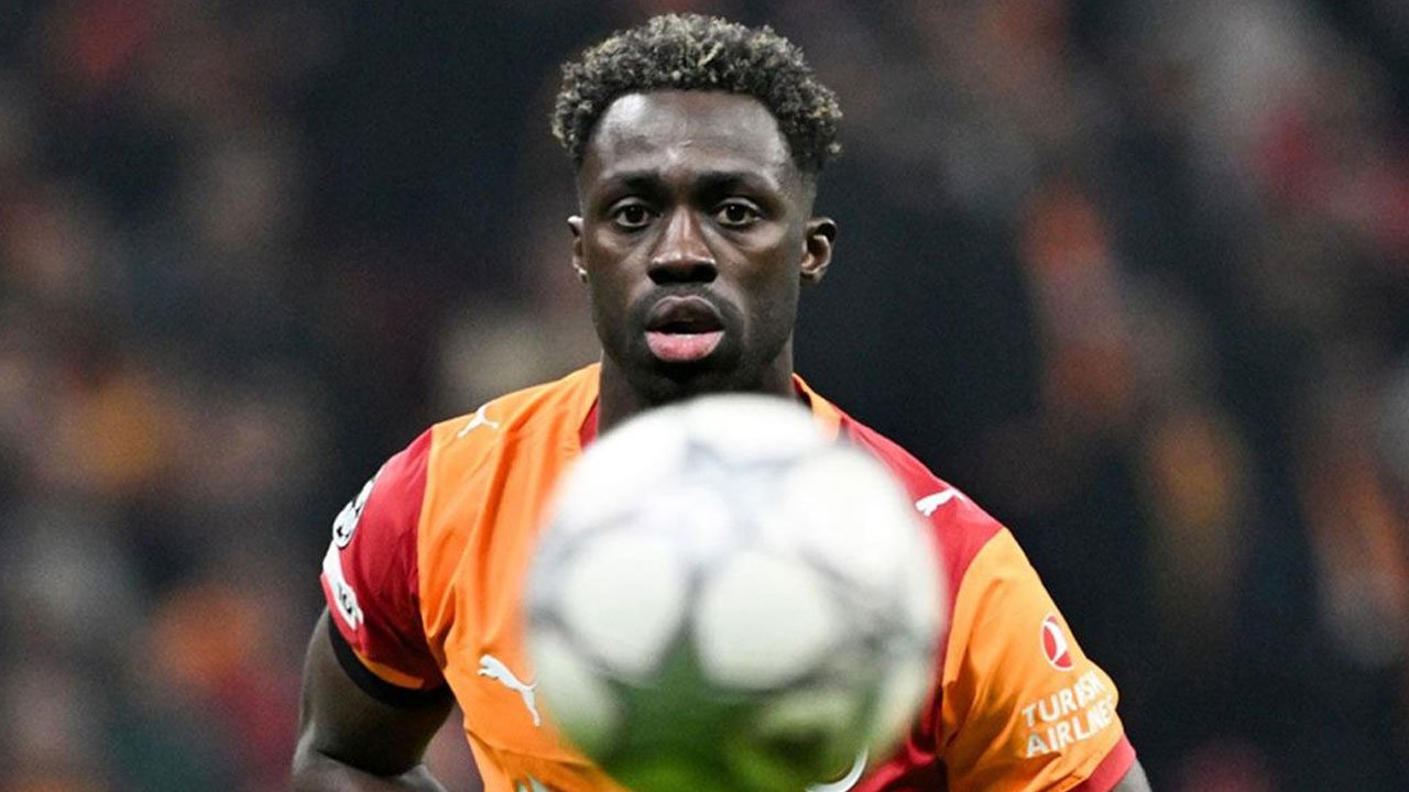 Okan Buruk'tan Davinson Sanchez kararı