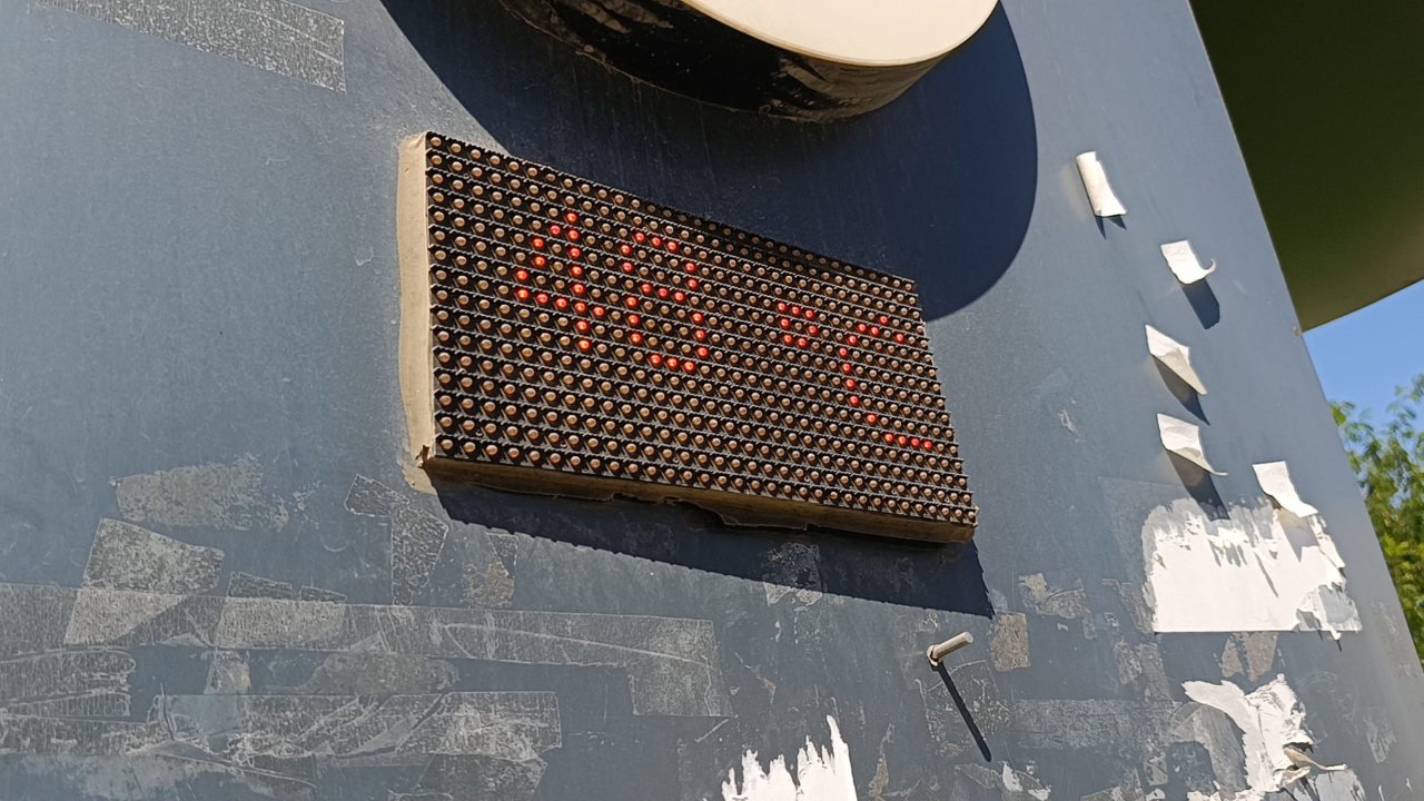 Termometreler 48 derece! Sıcaklık yükseldikçe yükseldi: Şanlıurfa’da vatandaş kendini parklara attı