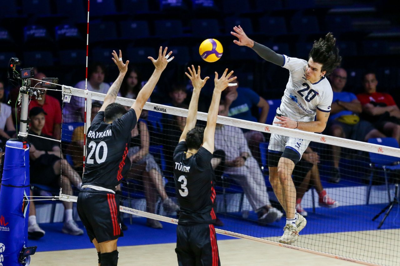 Türkiye-Slovenya erkek voleybol maçı ne zaman? Filenin Efeleri çeyrek final yayın bilgileri