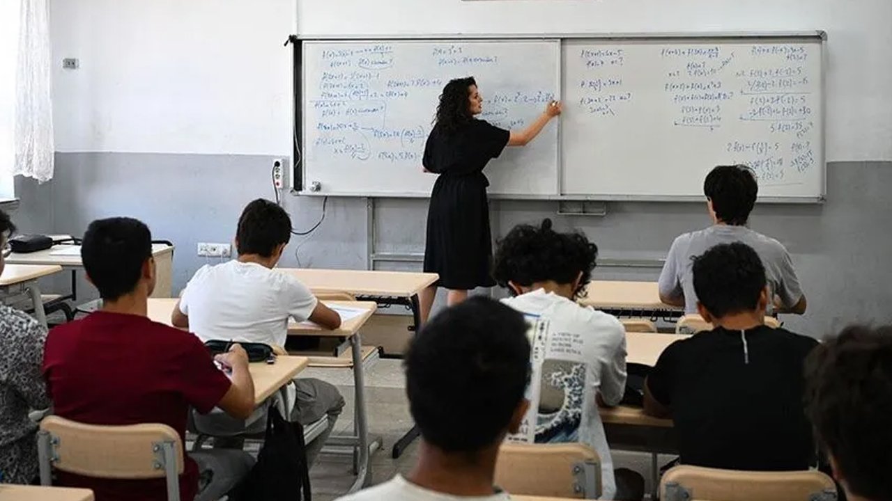 Çanta araması, veli görüşmeleri, kayıt, devamsızlık... Okul yönetmeliğinde kapsamlı değişiklik